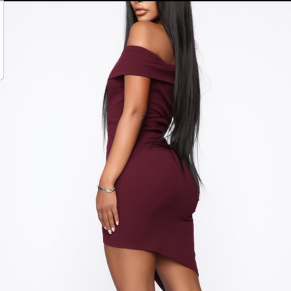 🔥FashionNova Plum Asymmetrical Dress - Picture 3 of 7